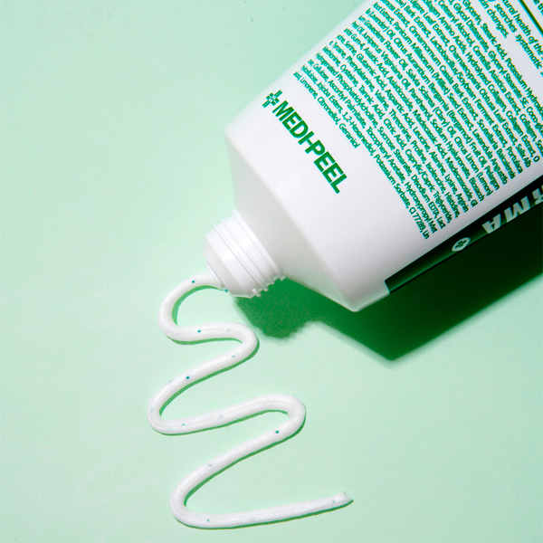 MEDI-PEEL Успокаивающая очищающая пенка с центеллой и коллагеном Green Cica Collagen Clear (30 мл)