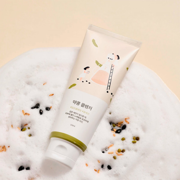 ROUND LAB Питательная пенка-скраб для умывания с черной соей Soybean Cleanser (150 мл)