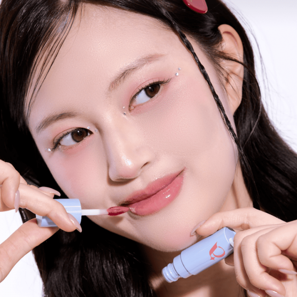 UNLEASHIA Глянцевый тинт для губ №3 "Приглушенный виноград" Tanghulu Glaze Tint No.3 Hush Grape (2,2 г)