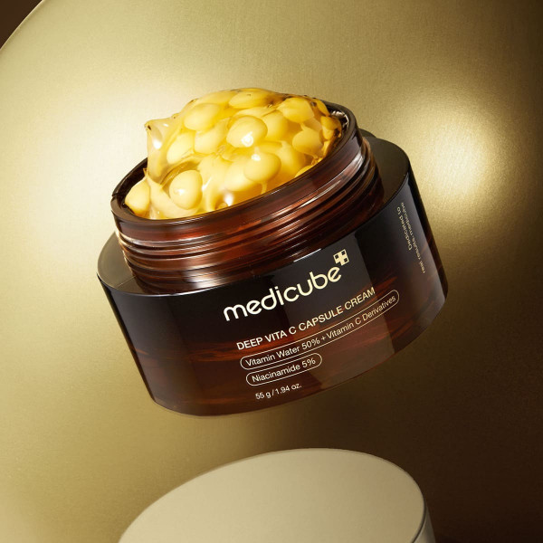 Medicube Осветляющий капсульный крем для лица с витамином С Deep Vita C Capsule Cream (55 г)