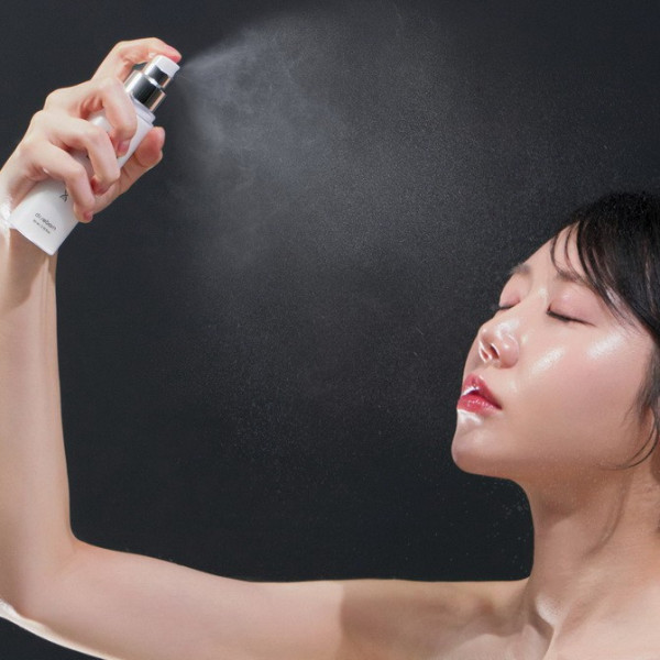 Dr.Reborn Осветляющий тонер-мист для лица с молочными экзосомами Milk Exosome Brightening Ampoule Mist (80 мл)