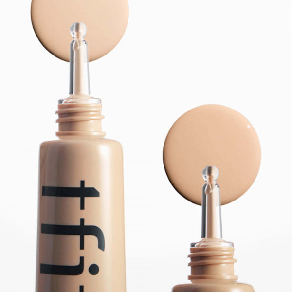 TFIT Стойкий увлажняющий BB-крем для лица "Холодный фарфор" Skin Cover BB Cream SPF50+ PA++++ BC01 Porcelain (30 г)