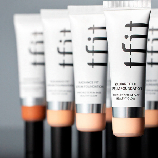 TFIT Увлажняющий тональный флюид для лица "Темно-бежевый" Radiance Fit Serum Foundation C03 Rosy (30 г)