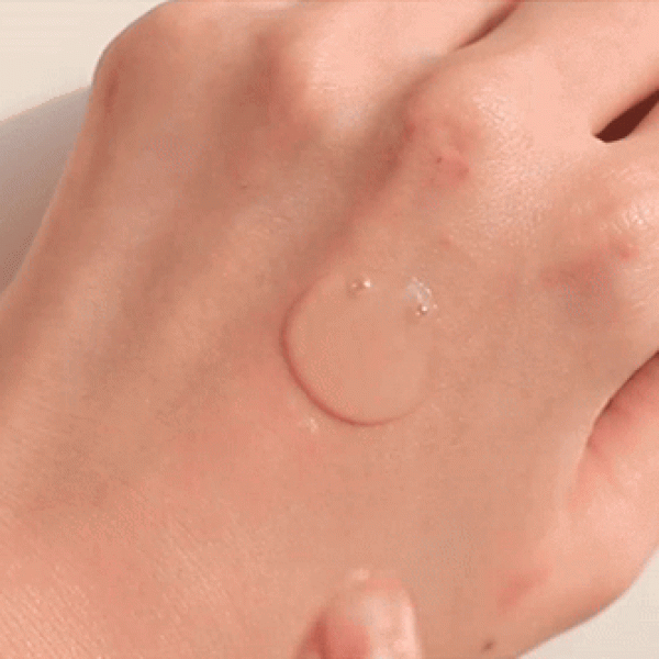 UIQ Осветляющая сыворотка для лица с витамином С и ниацинамидом Biome Vita C Dark Spot Serum (30 мл)