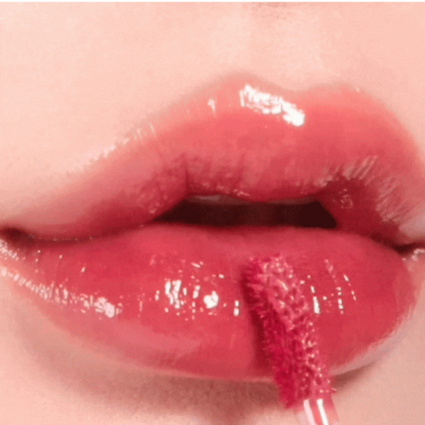 AMUSE Глянцевый тинт-плампер для губ "Нежный виноград" Bebe Tint 08 Grape Bebe (3,8 г)