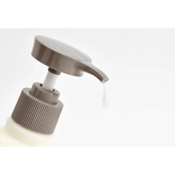 Lador Увлажняющий бессиликоновый шампунь для сухих и поврежденных волос Moisture Balancing Shampoo (530 мл)